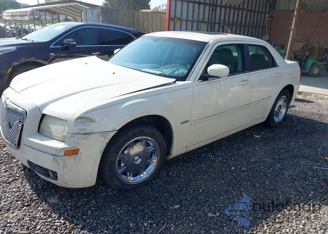 2006 Chrysler 300 Touring from USA, damaged, VIN 2C3KA53G26H360682